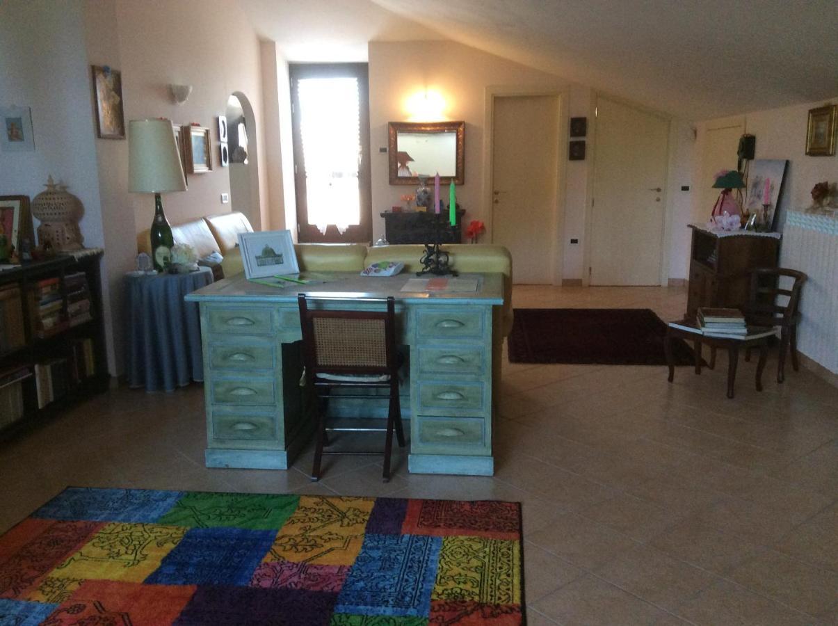 B&B Mikigio Mondavio Esterno foto