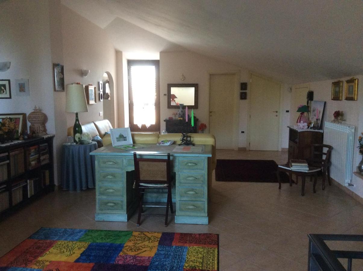 B&B Mikigio Mondavio Esterno foto